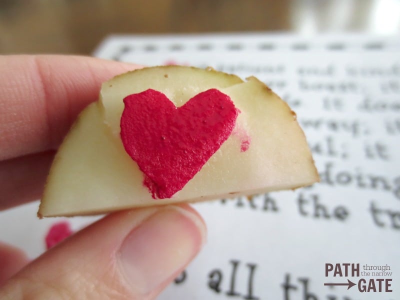 These printables can be used in several different ways to create a 1 Corinthians 13 Craft, perfect for Valentine's Day.|Path Through the Narrow Gate