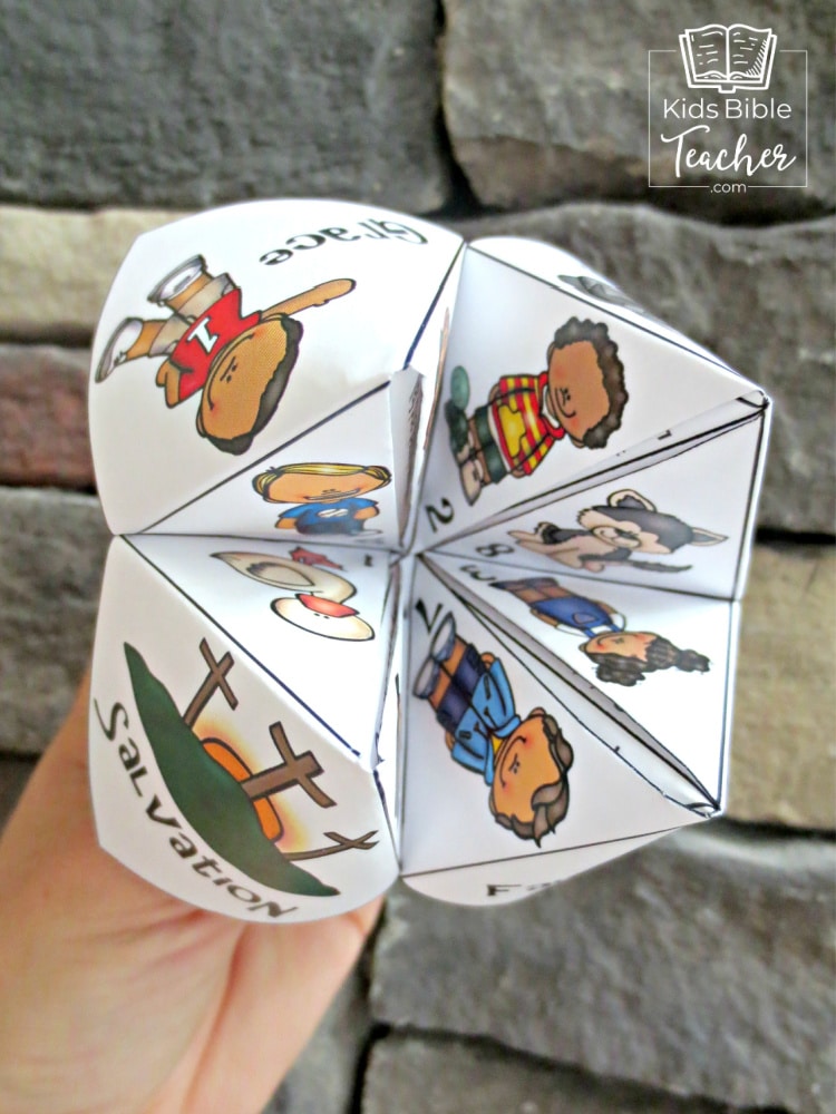 These finger puzzles are perfect to help my kids memorize Bible verses about salvation, or to hand out as gifts at church. Salvation Verses Finger Puzzle