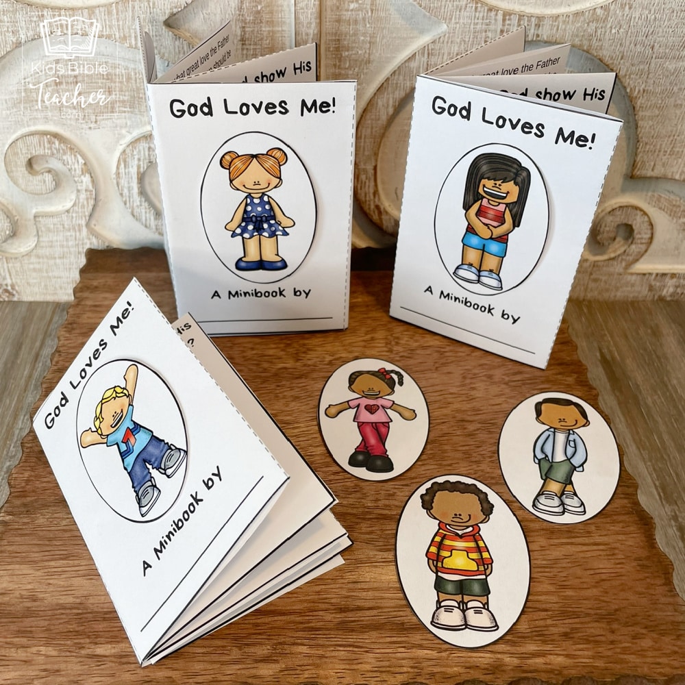 Help your kids learn more about God's love with the "God Loves Me" Mini Book Craft for kids - complete with Bible verses about God's love!